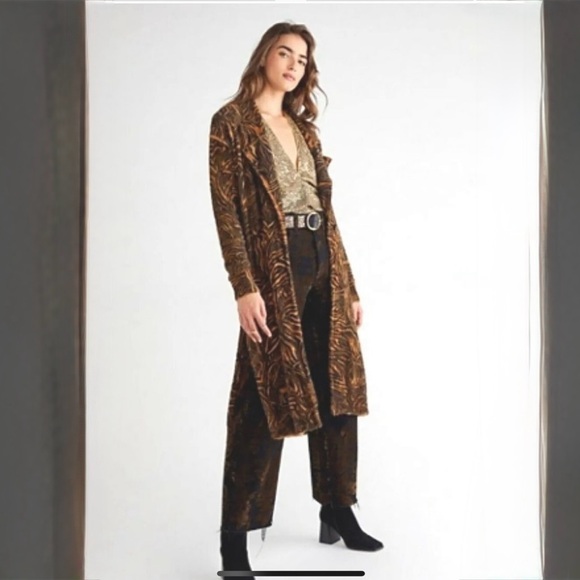 New Free People Animal Print Cardi Duster Maxi small Furry Side Slit Soft $298 - Picture 3 of 9